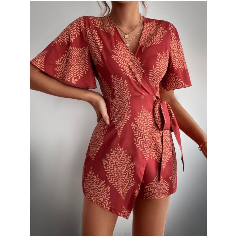 031  Boho Tropical Butterfly Sleeve Romper - Picture 4 of 6